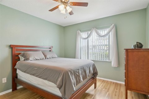 Condo in Orlando, Florida, 2 bedrooms № 2209308 - photo 11