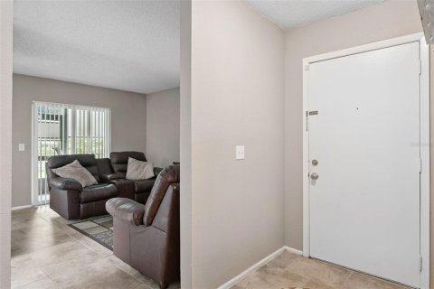 Condo in Orlando, Florida, 2 bedrooms № 2209308 - photo 2