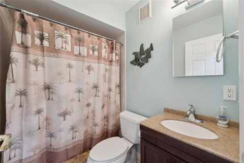 Condo in Orlando, Florida, 2 bedrooms № 2209308 - photo 15