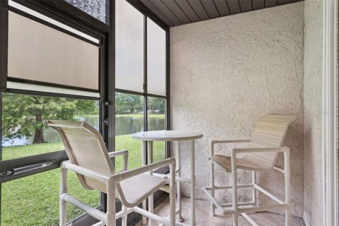 Condo in Orlando, Florida, 2 bedrooms № 2209308 - photo 17