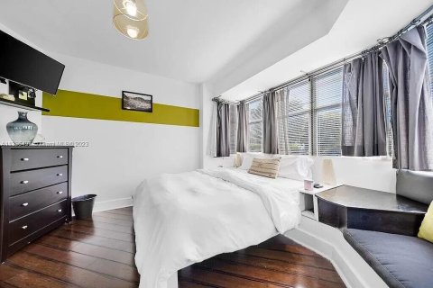 Купить кондоминиум в Майами-Бич, Флорида 3 комнаты, 77.11м2, № 2083869 - фото 19