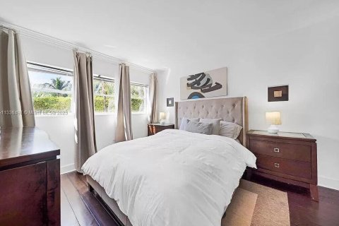 Купить кондоминиум в Майами-Бич, Флорида 3 комнаты, 77.11м2, № 2083869 - фото 21