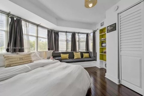 Купить кондоминиум в Майами-Бич, Флорида 3 комнаты, 77.11м2, № 2083869 - фото 18