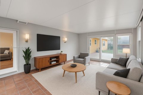 Casa en venta en Miami Gardens, Florida, 3 dormitorios № 1970902 - foto 28