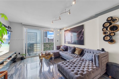 Снять в аренду кондоминиум в Майами-Бич, Флорида 1 спальня, 82.68м2, № 1926057 - фото 10