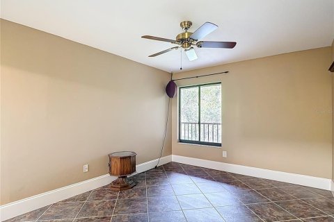 Condo in Temple Terrace, Florida, 2 bedrooms  № 1827940 - photo 29