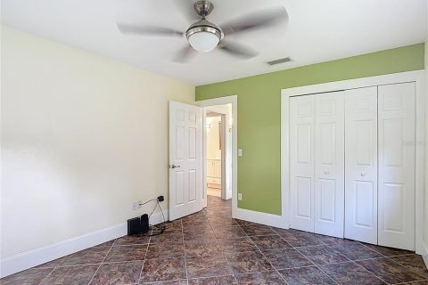 Condo in Temple Terrace, Florida, 2 bedrooms  № 1827940 - photo 24