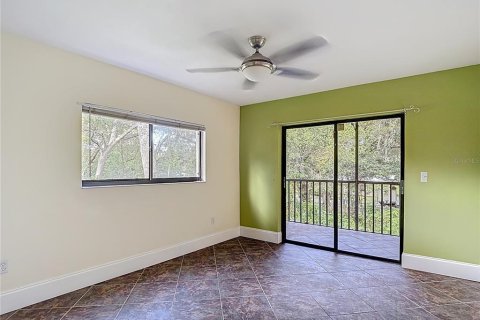 Condo in Temple Terrace, Florida, 2 bedrooms  № 1827940 - photo 20