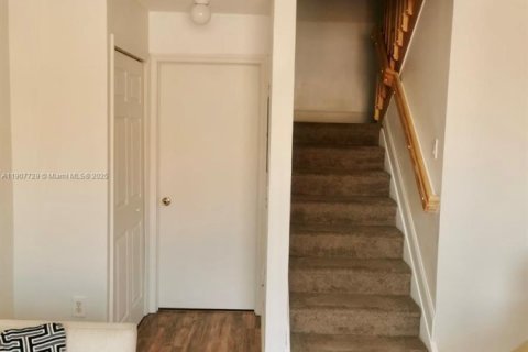 Touwnhouse à vendre à Doral, Floride: 2 chambres, 91.04 m2 № 2053797 - photo 21
