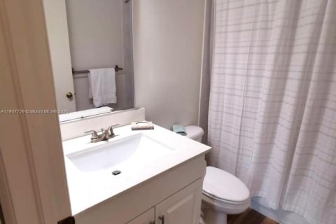 Touwnhouse à vendre à Doral, Floride: 2 chambres, 91.04 m2 № 2053797 - photo 28