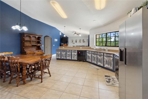 House in Frostproof, Florida 4 bedrooms, 188.22 sq.m. № 1517065 - photo 13