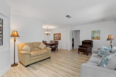 Villa ou maison à vendre à Punta Gorda, Floride: 3 chambres, 187.38 m2 № 1757996 - photo 16