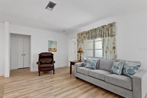 Villa ou maison à vendre à Punta Gorda, Floride: 3 chambres, 187.38 m2 № 1757996 - photo 18