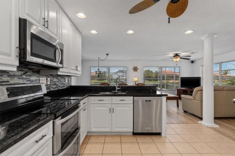 Villa ou maison à vendre à Punta Gorda, Floride: 3 chambres, 187.38 m2 № 1757996 - photo 14