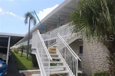 Condominio en venta en Saint Petersburg, Florida, 1 dormitorio, 71.07 m2 № 2105012 - foto 4