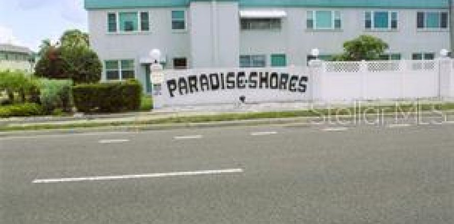 Condominio en Saint Petersburg, Florida, 1 dormitorio № 2105012