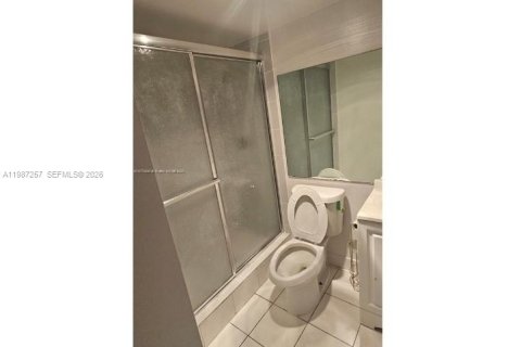 Condo in Lauderhill, Florida, 2 bedrooms  № 2047739 - photo 6