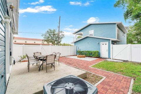 Casa en venta en Orlando, Florida, 4 dormitorios, 194.72 m2 № 2297173 - foto 27