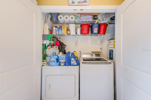Condo in Palm Harbor, Florida, 2 bedrooms  № 1900917 - photo 28