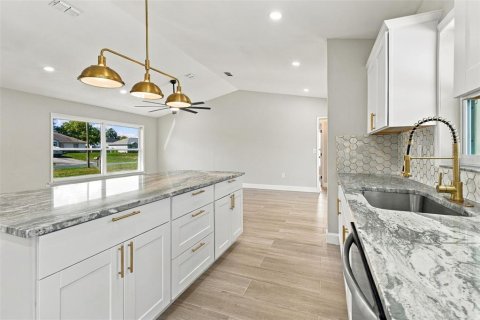 Villa ou maison à vendre à Spring Hill, Floride: 3 chambres, 141.86 m2 № 2420356 - photo 8