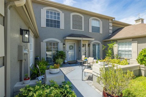Touwnhouse à vendre à Tampa, Floride: 2 chambres, 136.38 m2 № 1914217 - photo 3