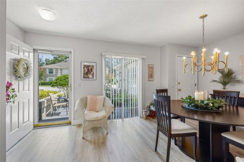 Touwnhouse à vendre à Tampa, Floride: 2 chambres, 136.38 m2 № 1914217 - photo 5