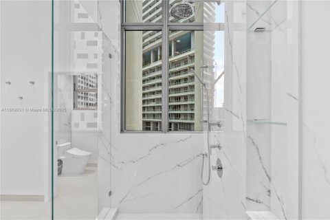 Condominio en venta en Miami, Florida, 2 dormitorios, 135.64 m2 № 1979532 - foto 17