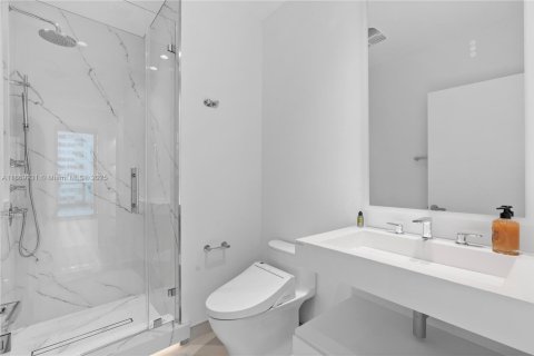 Condominio en venta en Miami, Florida, 2 dormitorios, 135.64 m2 № 1979532 - foto 20