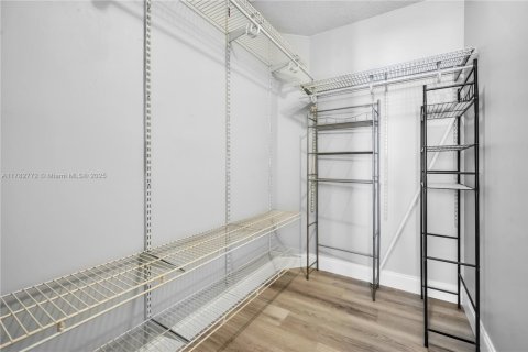 Touwnhouse à vendre à Pembroke Pines, Floride: 3 chambres, 145.48 m2 № 1740053 - photo 30