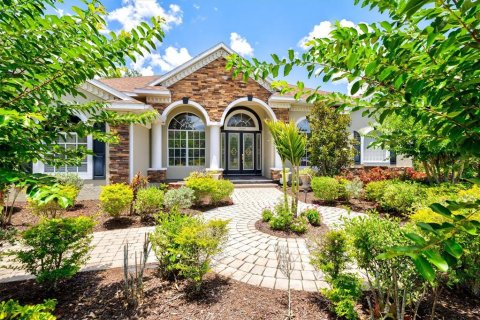 House in Bradenton, Florida 5 bedrooms, 369.01 sq.m. № 2203878 - photo 7