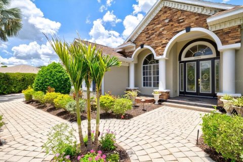 House in Bradenton, Florida 5 bedrooms, 369.01 sq.m. № 2203878 - photo 9