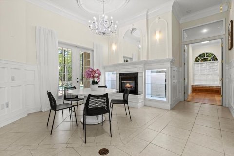 House in Bradenton, Florida 5 bedrooms, 369.01 sq.m. № 2203878 - photo 16
