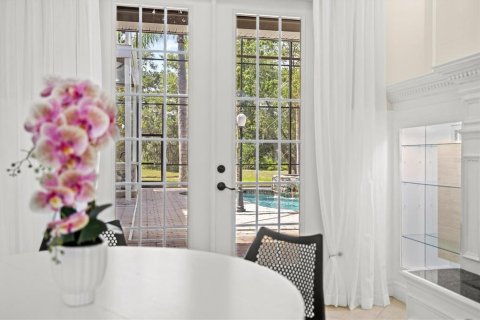House in Bradenton, Florida 5 bedrooms, 369.01 sq.m. № 2203878 - photo 15