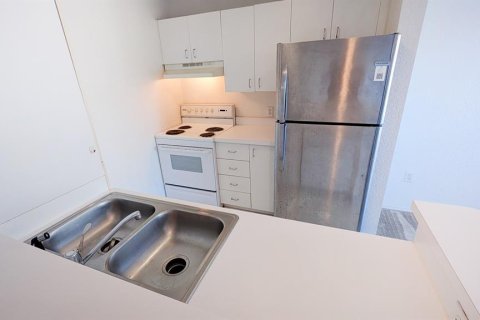 Condo in Sarasota, Florida, 2 bedrooms  № 1536078 - photo 11