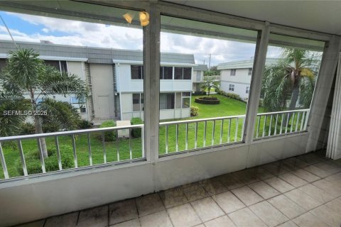 Condo in Delray Beach, Florida, 2 bedrooms  № 2007719 - photo 14