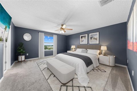 House in Haines City, Florida 4 bedrooms, 246.66 sq.m. № 1904978 - photo 4