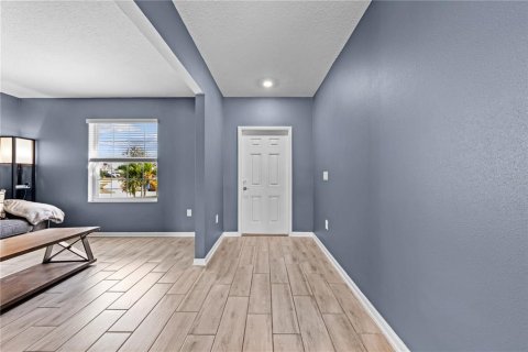 House in Haines City, Florida 4 bedrooms, 246.66 sq.m. № 1904978 - photo 13