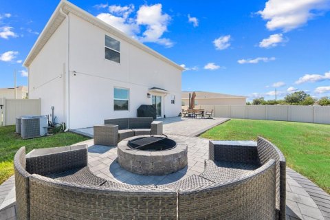 House in Haines City, Florida 4 bedrooms, 246.66 sq.m. № 1904978 - photo 6