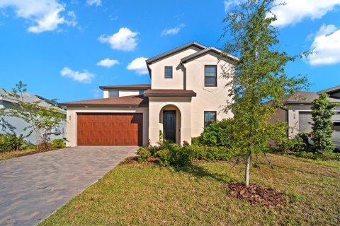 Villa ou maison à vendre à Spring Hill, Floride: 4 chambres, 251.86 m2 № 2420310 - photo 2