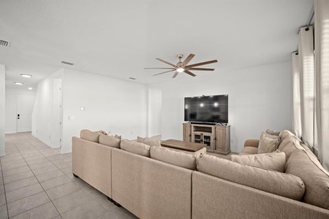 Villa ou maison à vendre à Spring Hill, Floride: 4 chambres, 251.86 m2 № 2420310 - photo 9