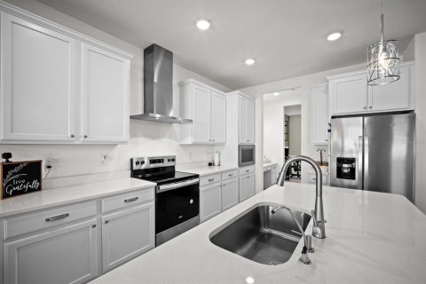 Villa ou maison à vendre à Spring Hill, Floride: 4 chambres, 251.86 m2 № 2420310 - photo 4
