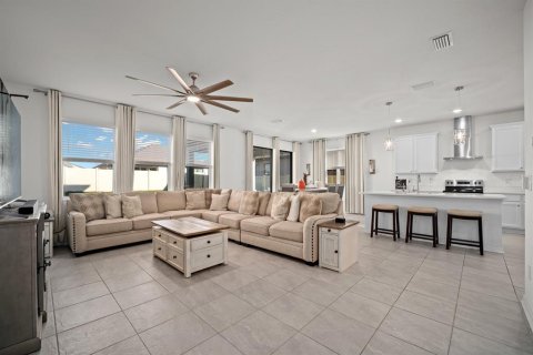 Villa ou maison à vendre à Spring Hill, Floride: 4 chambres, 251.86 m2 № 2420310 - photo 11