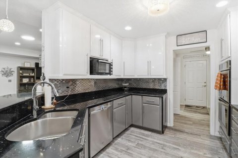 Casa en venta en Beverly Hills, Florida, 3 dormitorios, 195.28 m2 № 2421989 - foto 14