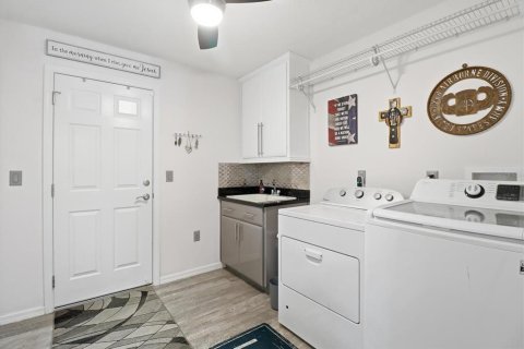 Casa en venta en Beverly Hills, Florida, 3 dormitorios, 195.28 m2 № 2421989 - foto 19