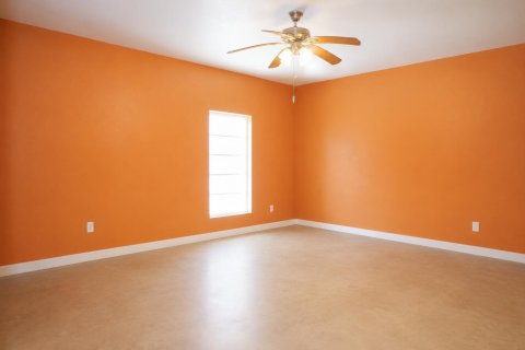 Villa ou maison à vendre à St. Lucie, Floride: 3 chambres, 334.45 m2 № 2245227 - photo 9