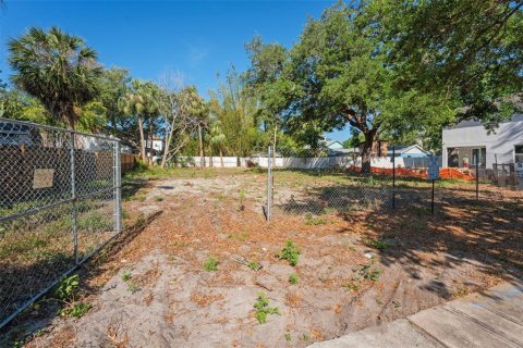 Terreno en venta en Tampa, Florida № 1719987 - foto 5