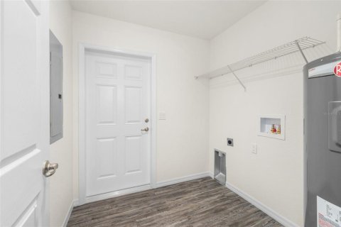 Commercial property in Ocala, Florida 6 bedrooms, 262.54 sq.m. № 2097008 - photo 21