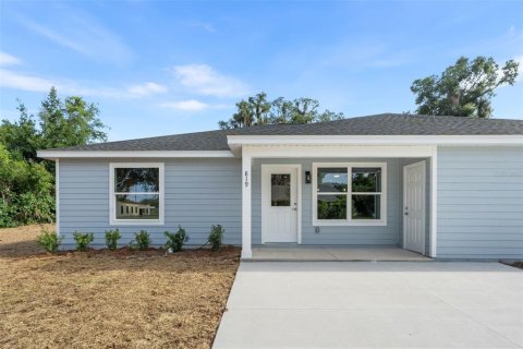 Commercial property in Ocala, Florida 6 bedrooms, 262.54 sq.m. № 2097008 - photo 2