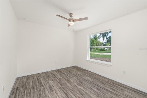 Commercial property in Ocala, Florida 6 bedrooms, 262.54 sq.m. № 2097008 - photo 19