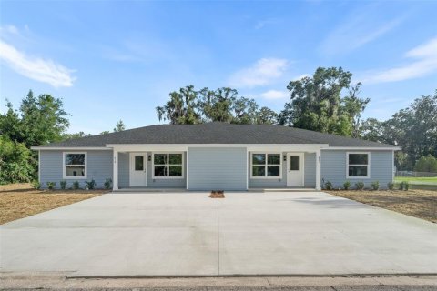 Commercial property in Ocala, Florida 6 bedrooms, 262.54 sq.m. № 2097008